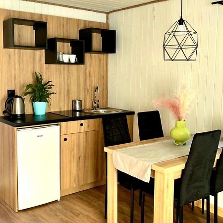 Resort Eden - Domki, Pokoje, Apartamenty Jastrzebia Gora Bagian luar foto