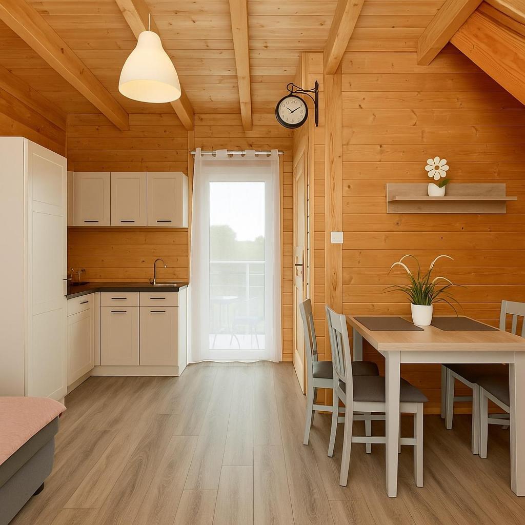 Resort Eden - Domki, Pokoje, Apartamenty Jastrzebia Gora Bagian luar foto